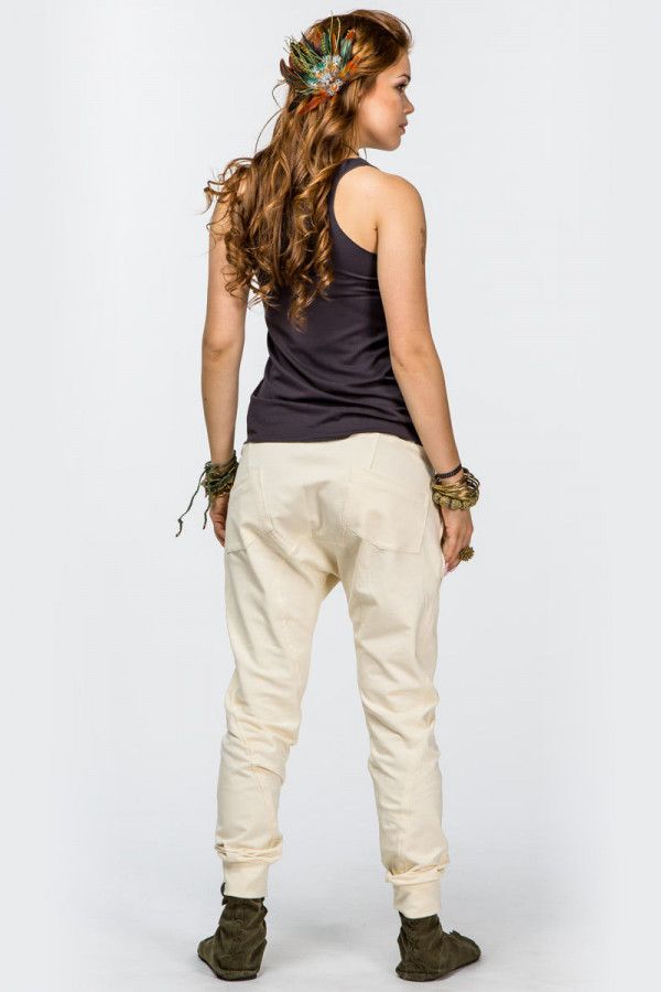 Брошь из перьев Саламандра