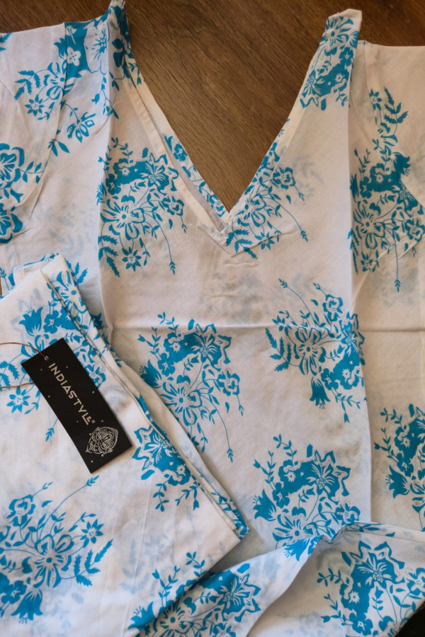 Туника с цветами Облака