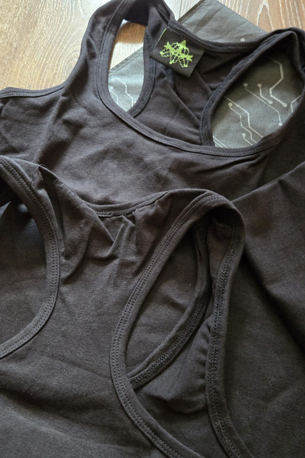 Женская чёрная майка борцовка из хлопка – Каладиум