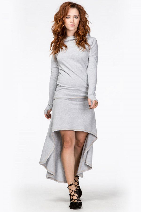 Серая юбка со шлейфом