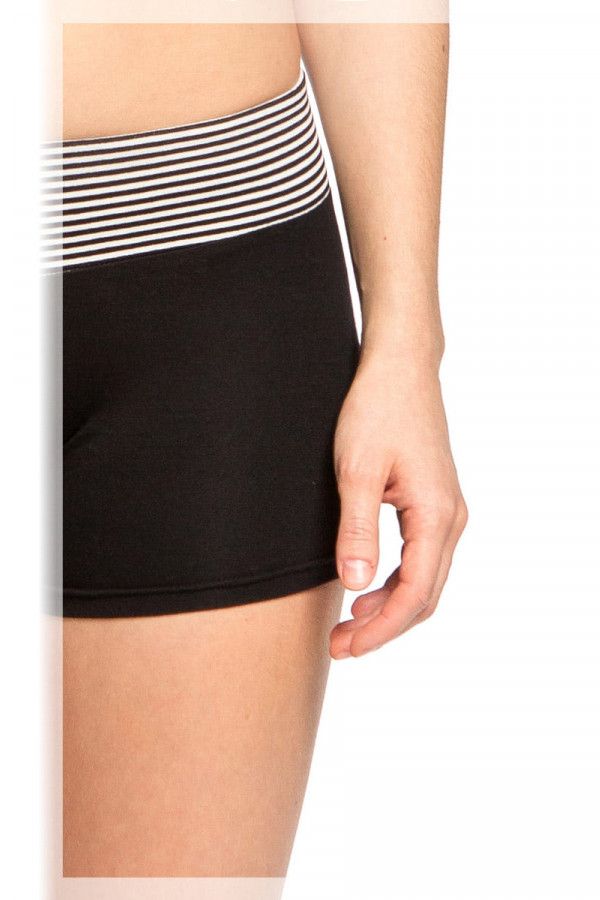 Короткие спортивные шорты Тантра