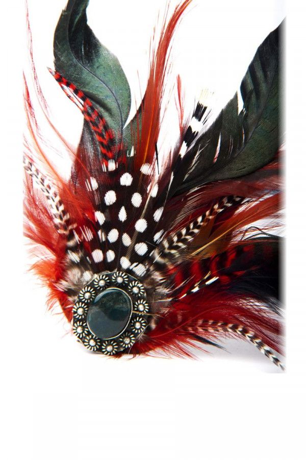 Заколка красная Калибри