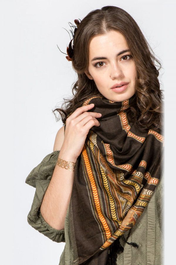 Заколка красная Калибри