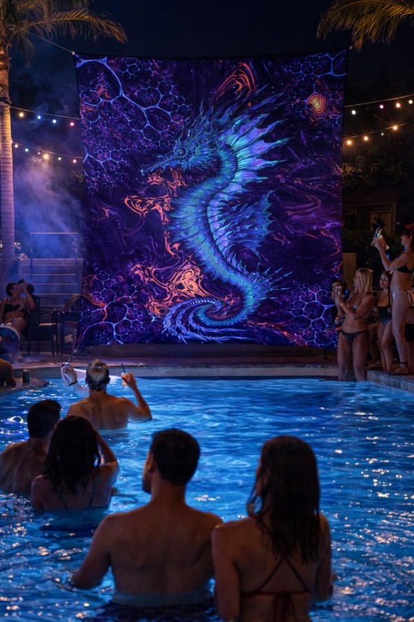 Флуоресцентный психоделический гобелен «Гиппокампус»