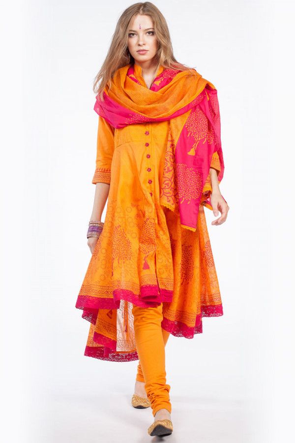 Розовый браслет Сингапур