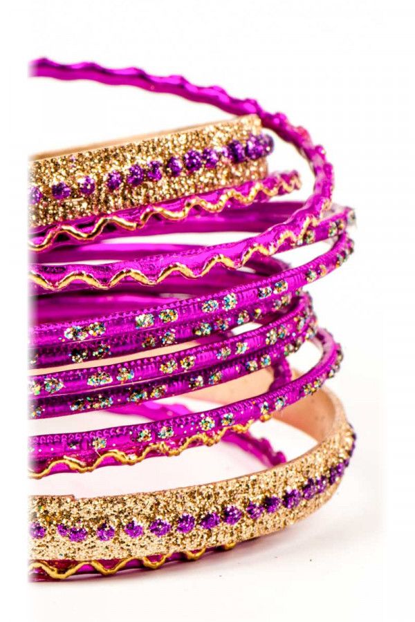 Розовый браслет Сингапур