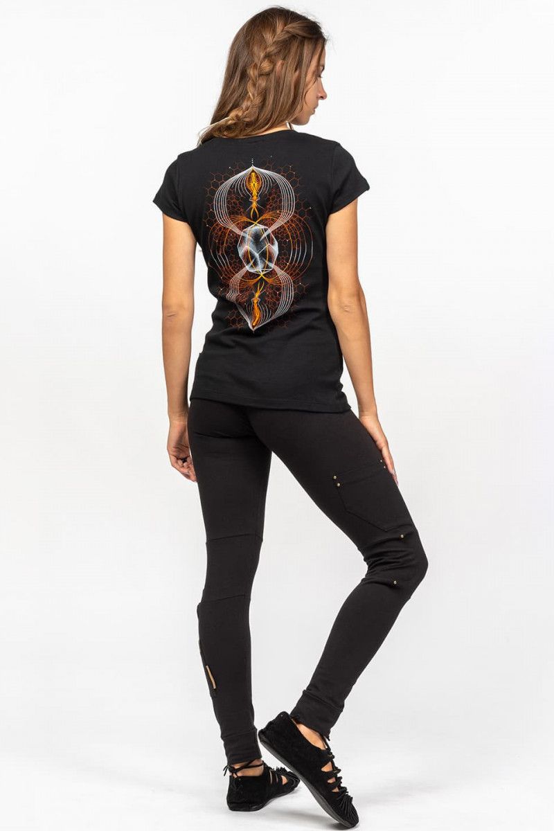 Женская авторская футболка Brahma