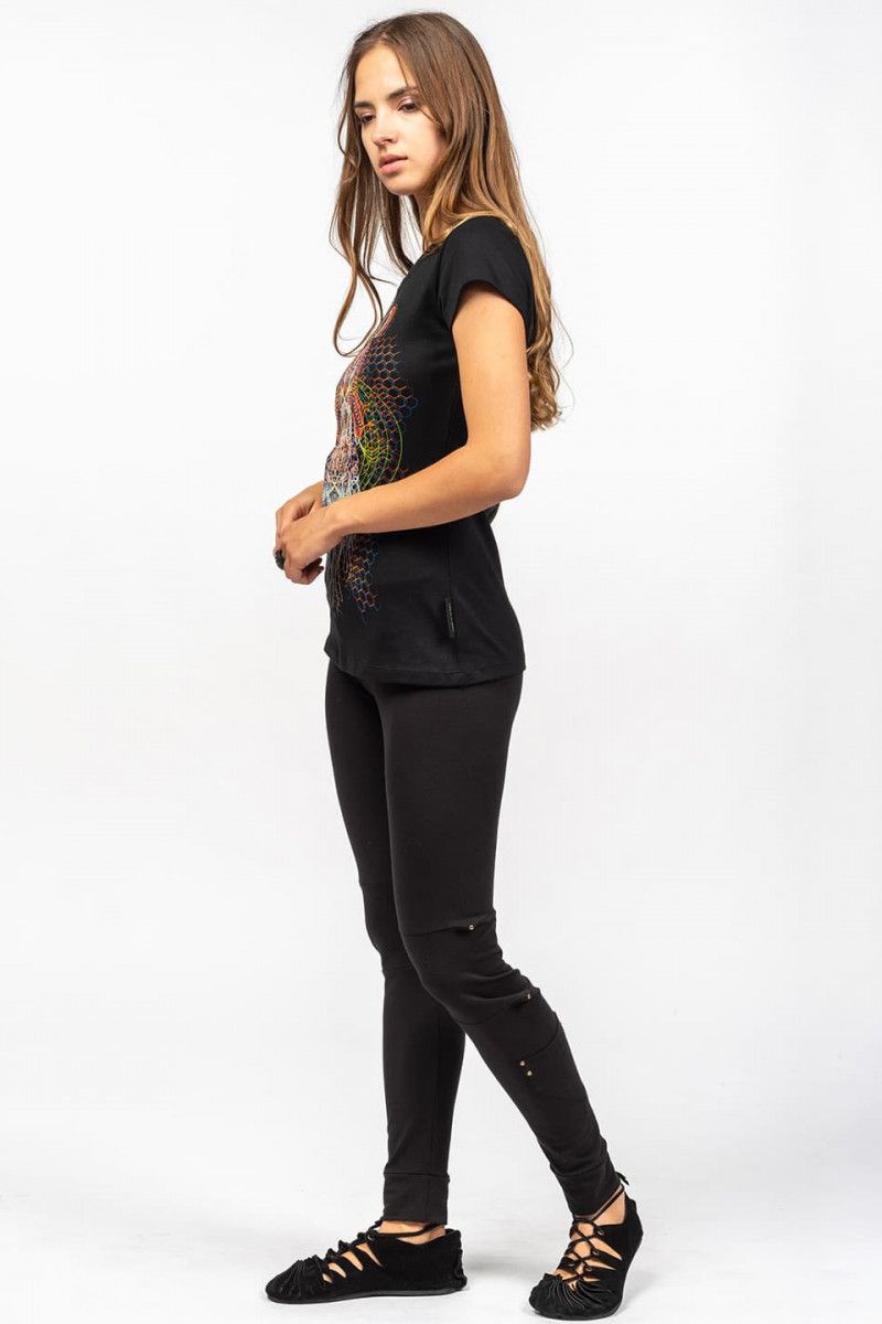 Женская авторская футболка Brahma