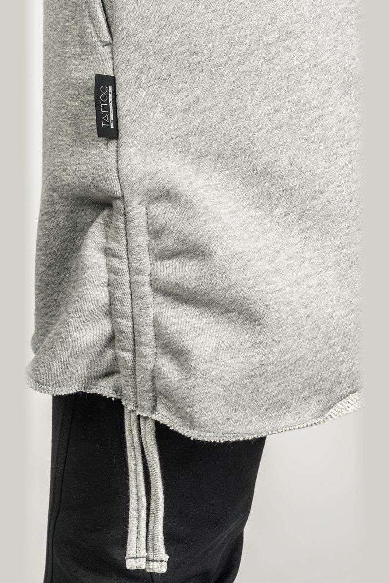 Теплая кофта с карманами