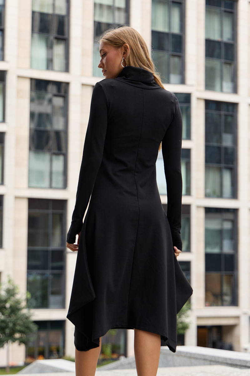 Платье асимметричное из футера Медея