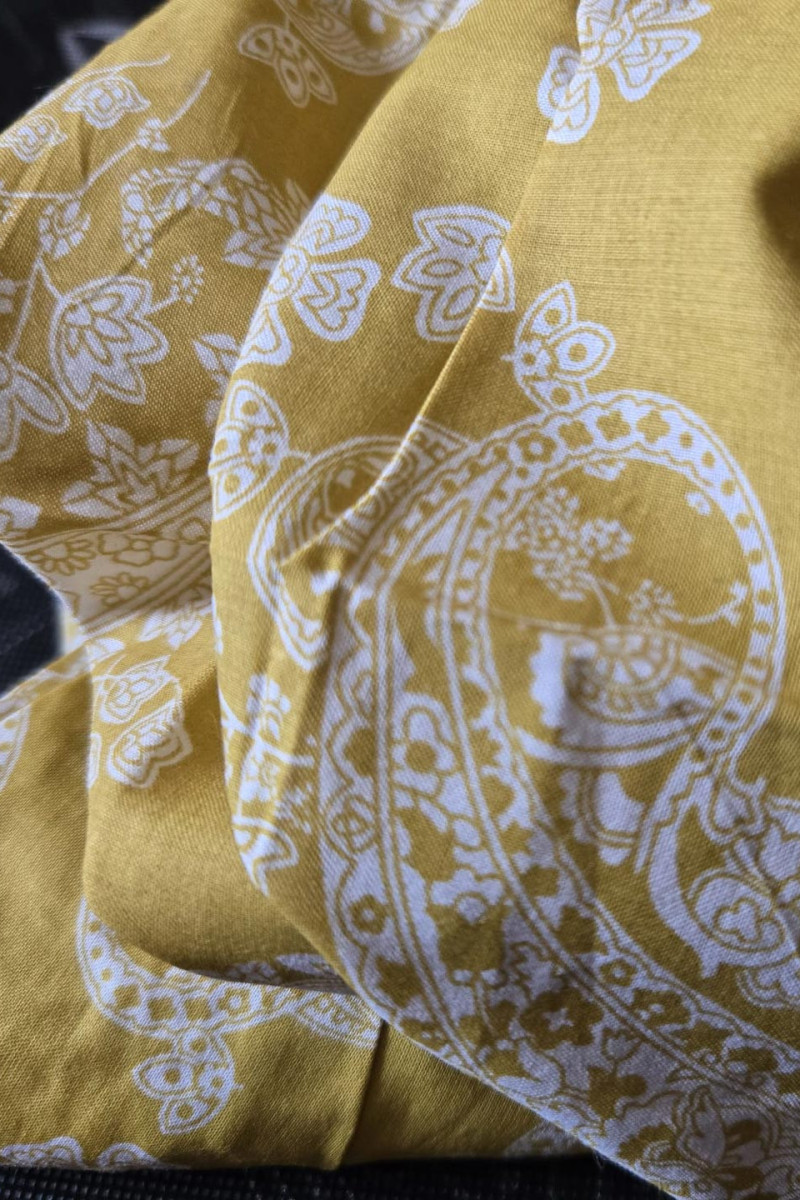 Пляжный жёлтый топ Арантара