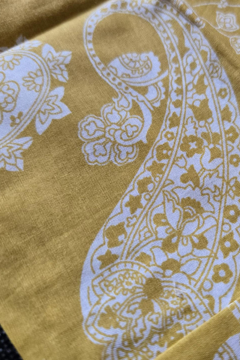 Пляжный жёлтый топ Арантара