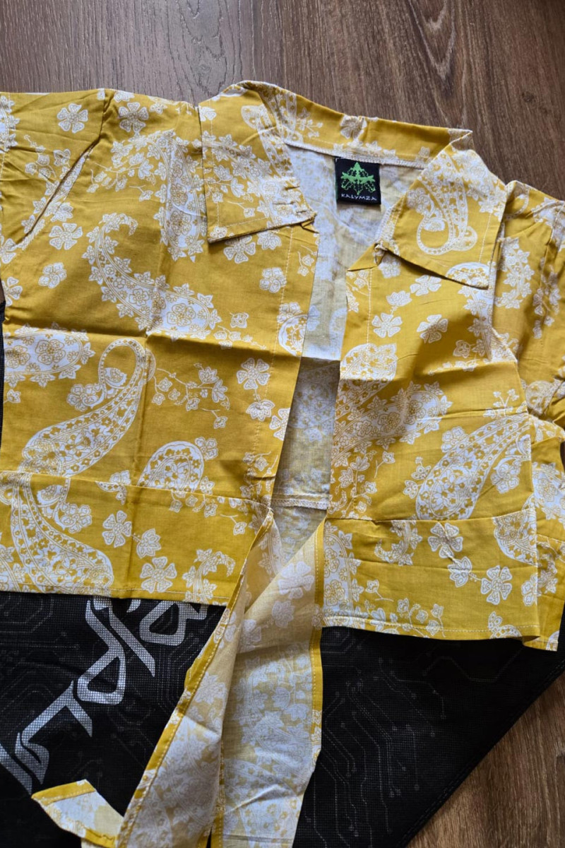 Пляжный жёлтый топ Арантара