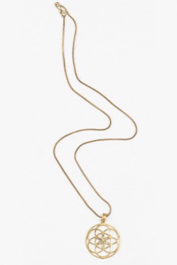 Круглый кулон Божественная игра